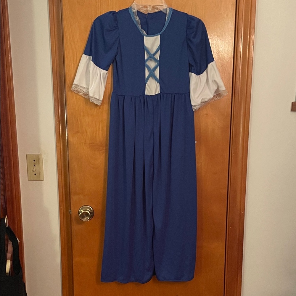 Charming Blue and White Kids Halloween Costume With White Ruffled Cap